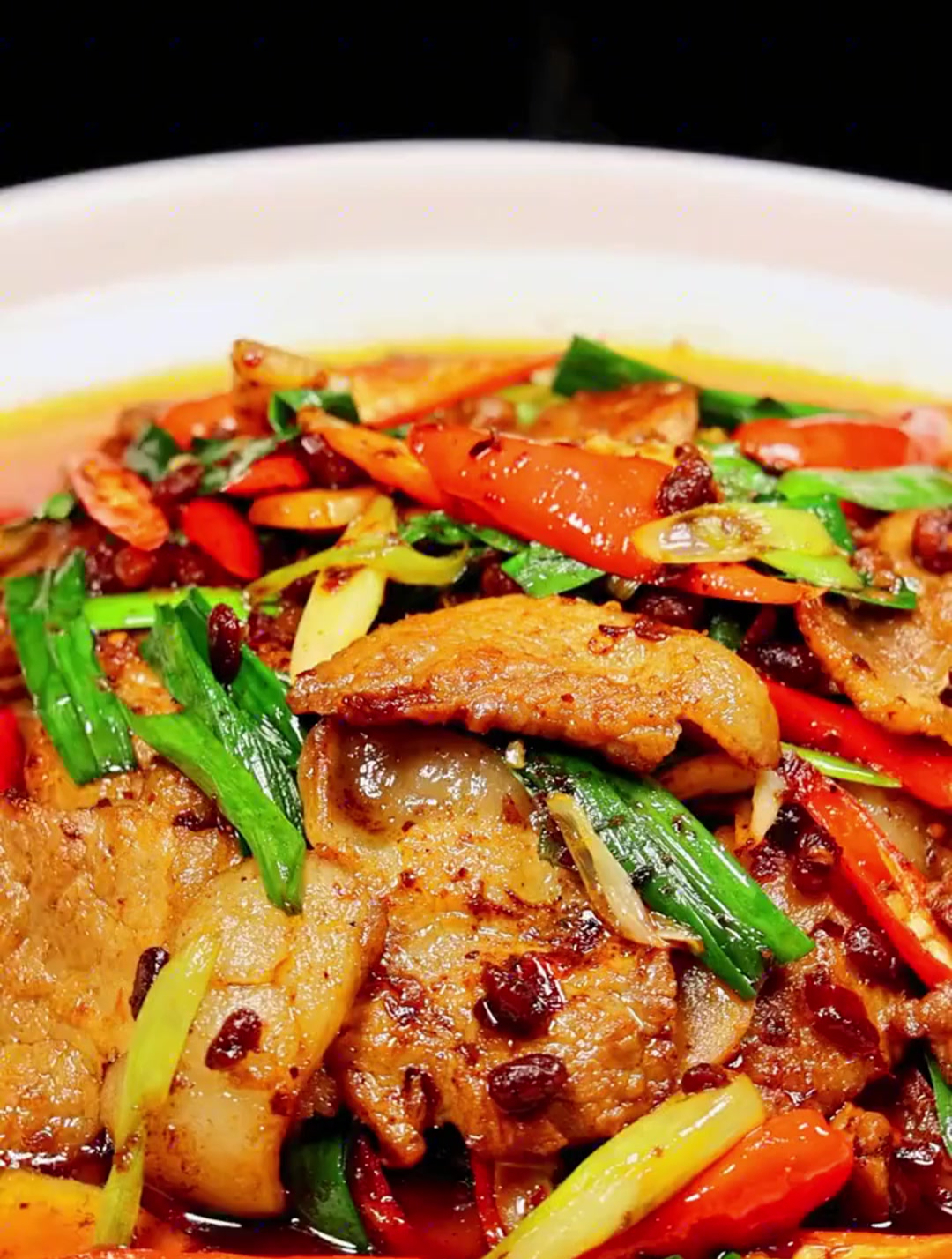 今天做一道四川经典家常苐二菜盐煎肉,你们晓得它的大哥是谁吗?