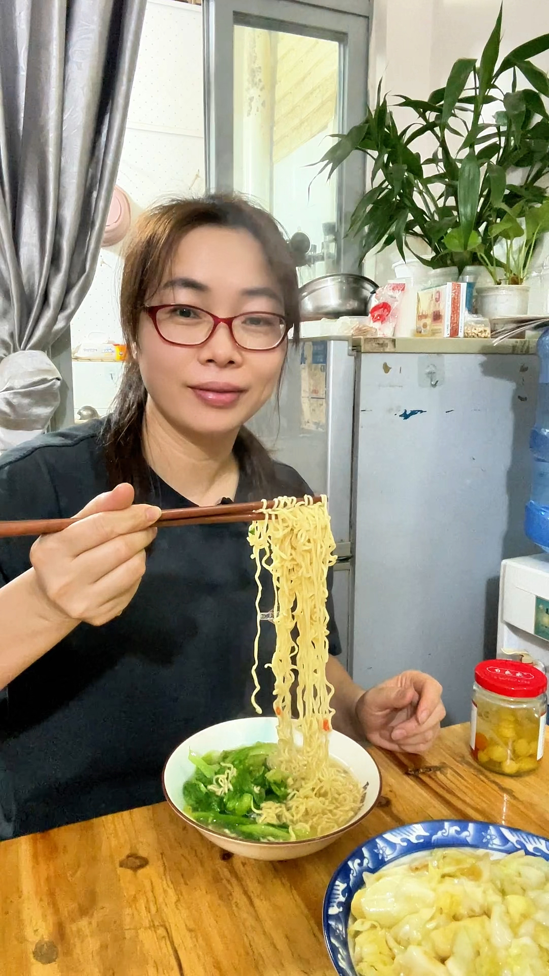 满满的回忆,华丰泡面你们还记得吗?