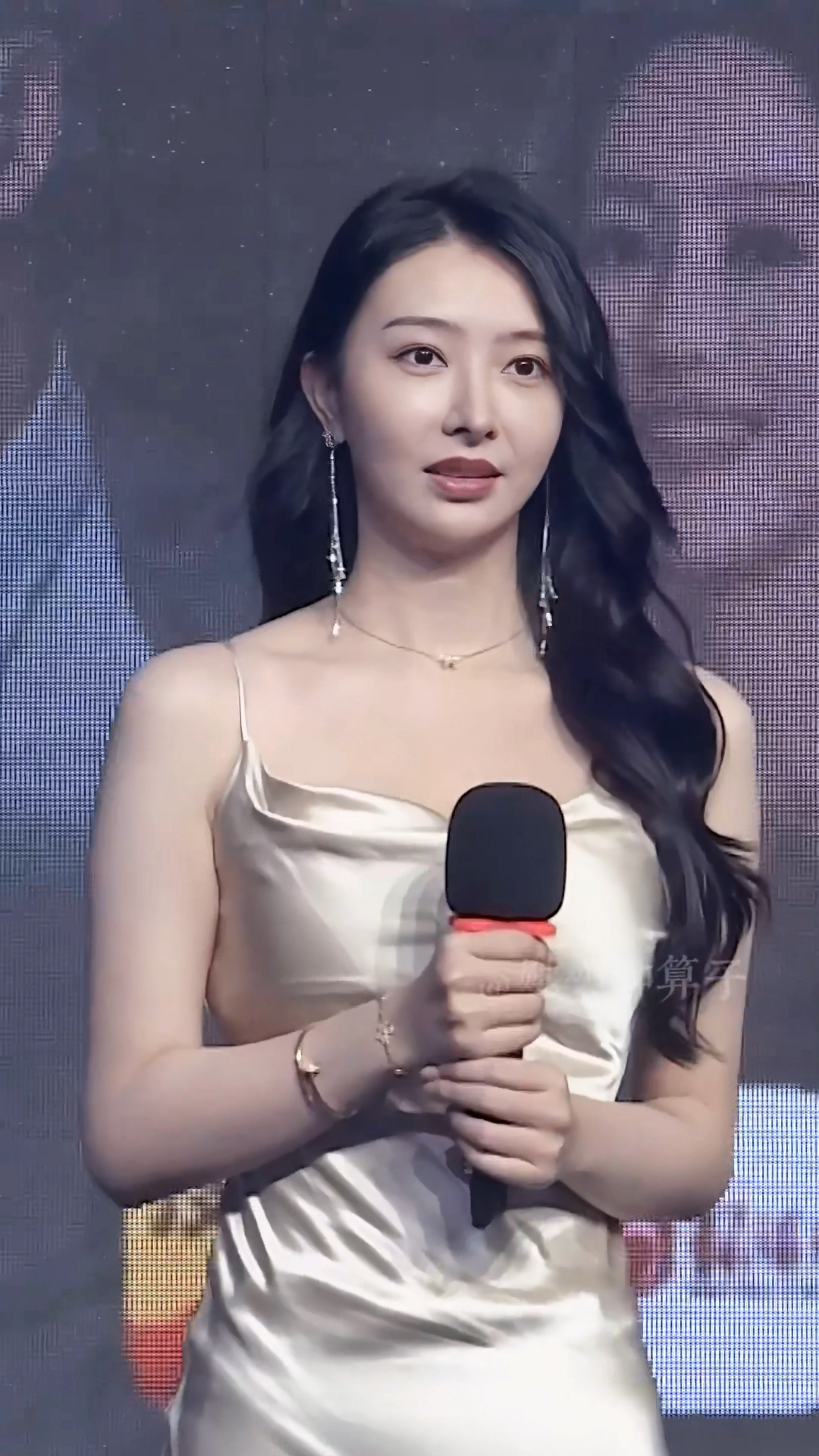 #电影《毒狼》女一#刘凡菲女二#李芷珺 同台比美,你更pick谁?