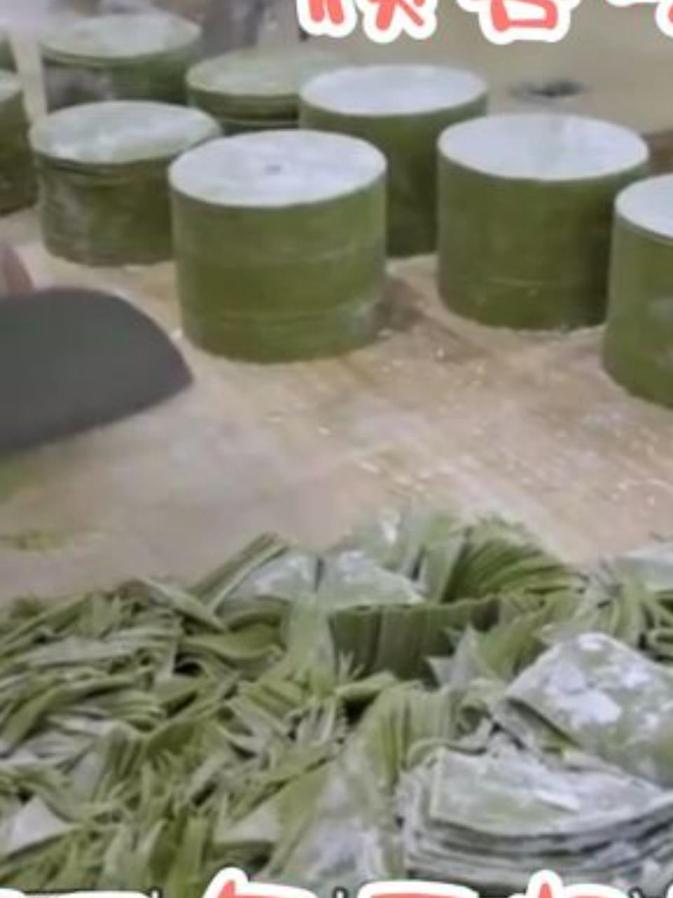 绿色饺子皮,十五年刀工磨砺,大叔的匠心之作让年轻人叹服!2