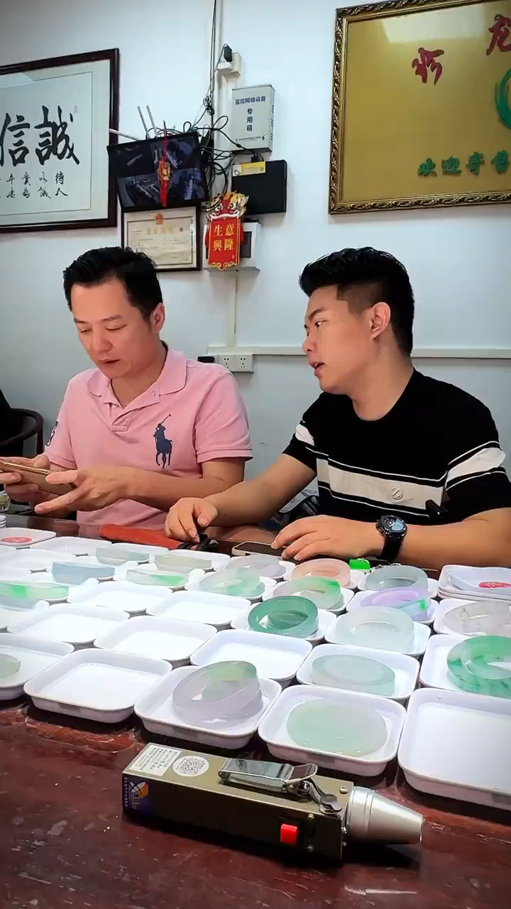 市场行情实录,价格低,流转快,薄利多销!才是经商之道!