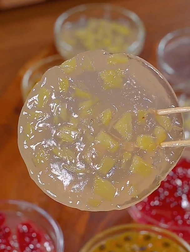 这个钵仔糕是小朋友们最喜爱的甜品之一