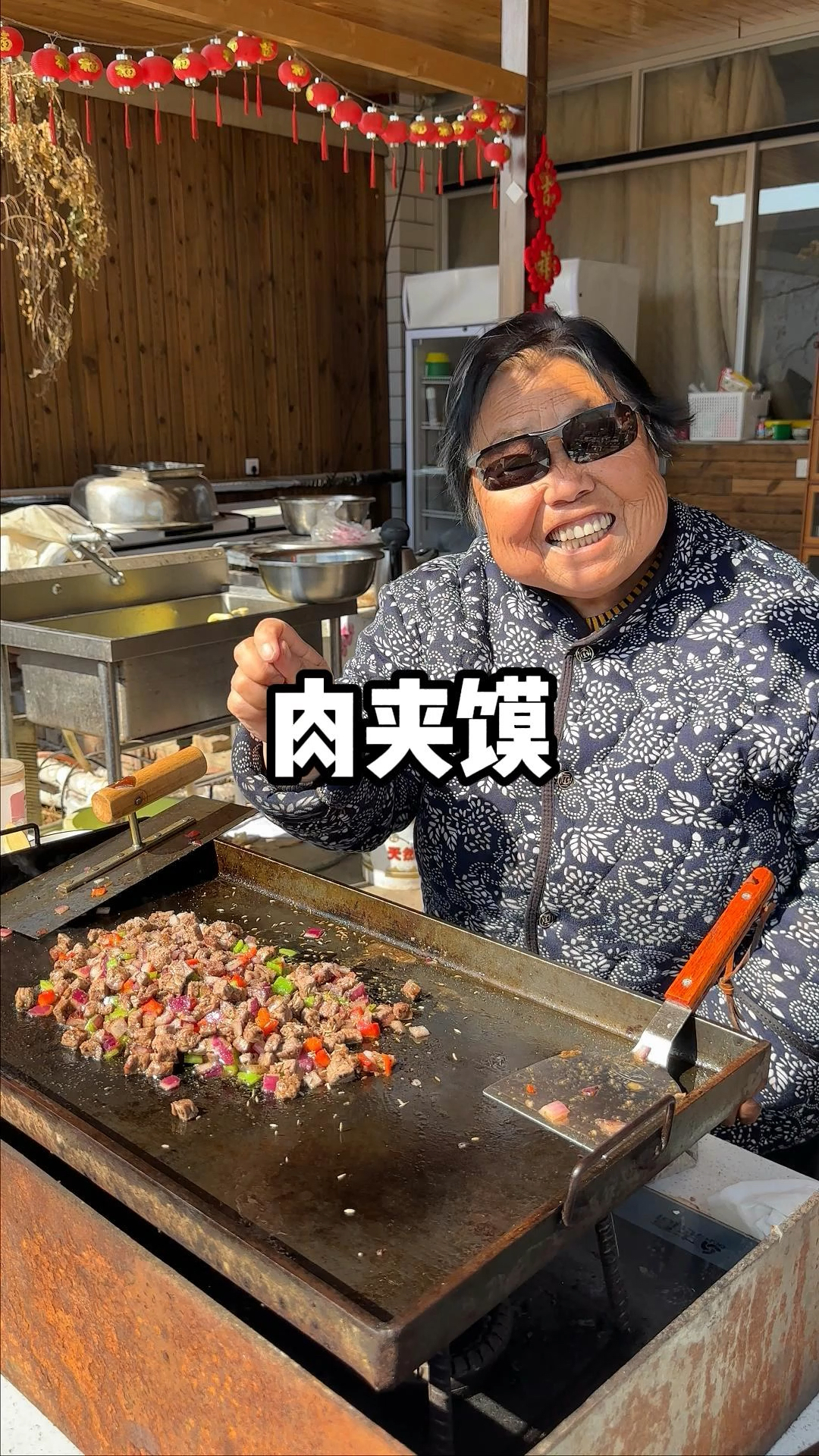 孩子想吃肉夹馍 我却给她馍夹肉