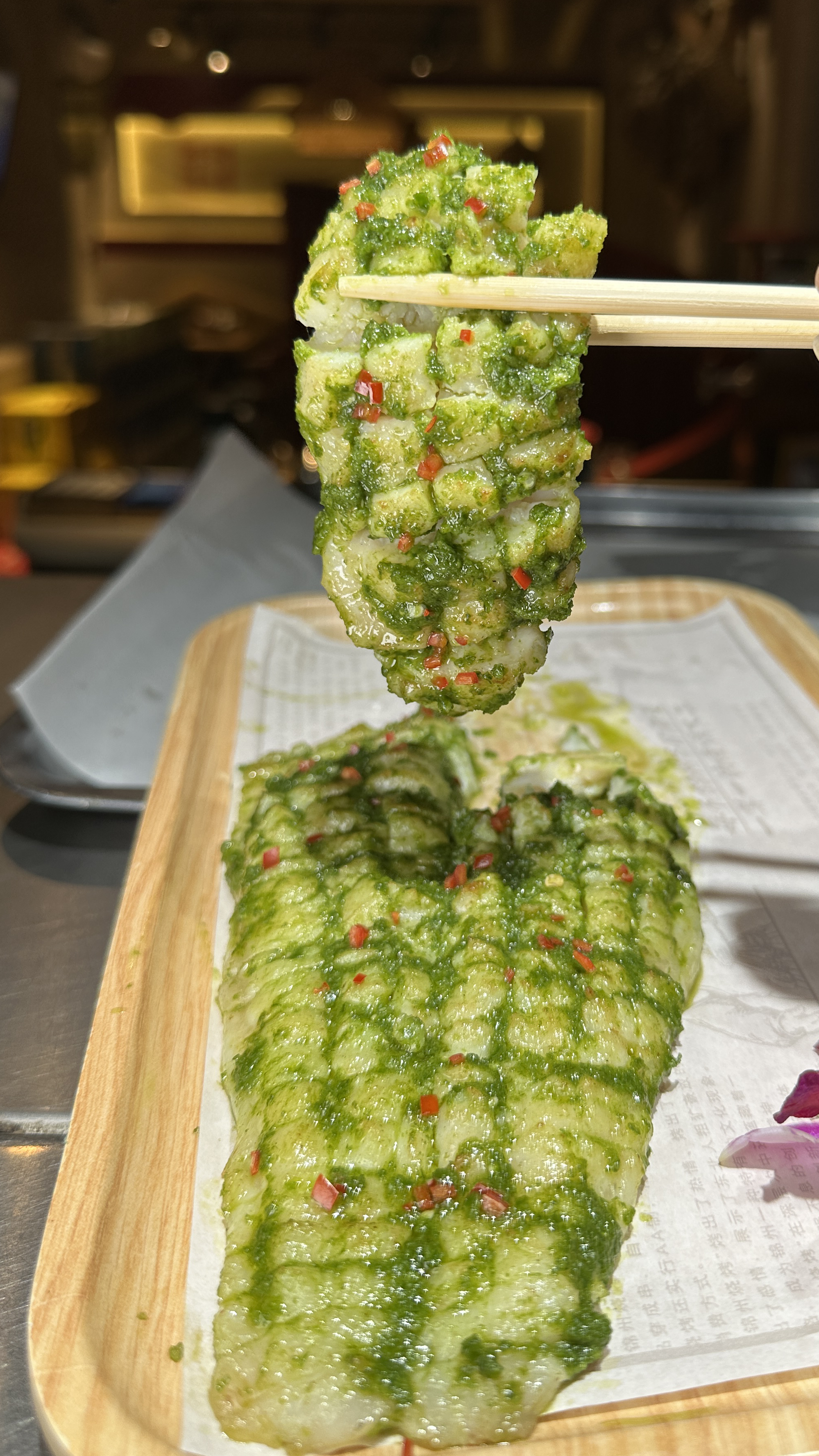 烧烧烤店特色菜品翡翠鲜椒龙利鱼