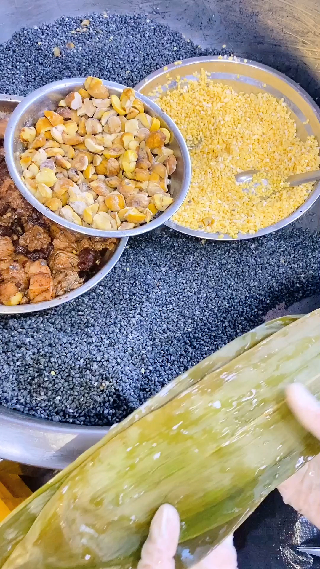 广西粽子,猪肉板栗绿豆粽,纯手工制作