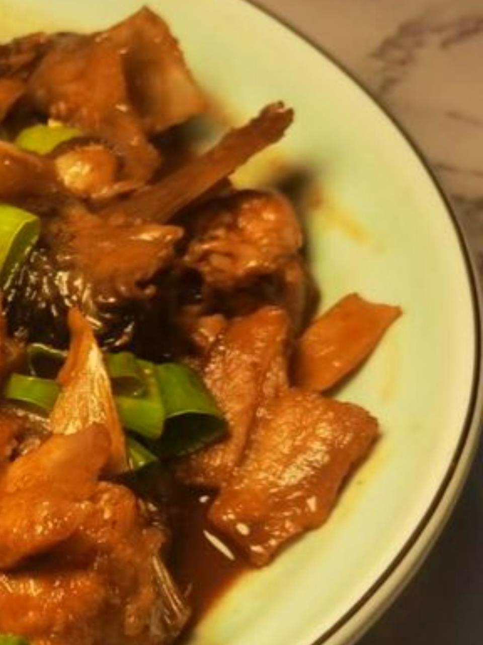 蛤蟆鱼的美味秘诀,胶原蛋白满满,让女神爱不释口!3