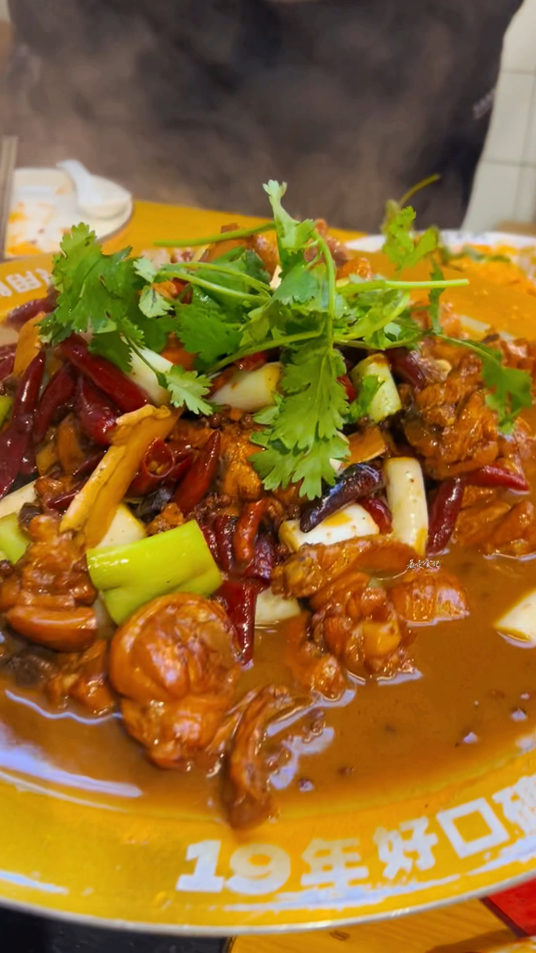 西部来客大盘鸡好吃!妈耶,香迷糊了!欢迎董宇辉来郑州吃大盘鸡