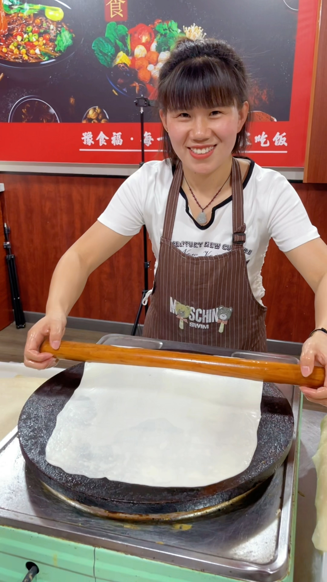 #特色小吃 #流动摆摊 #鸭肠卷饼