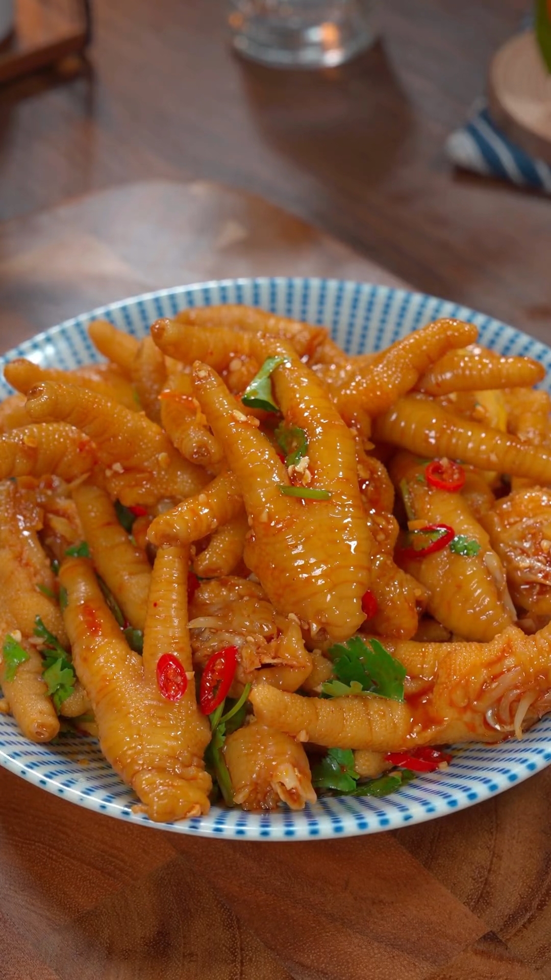 酸辣柠檬鸡爪最好吃最简单的做法