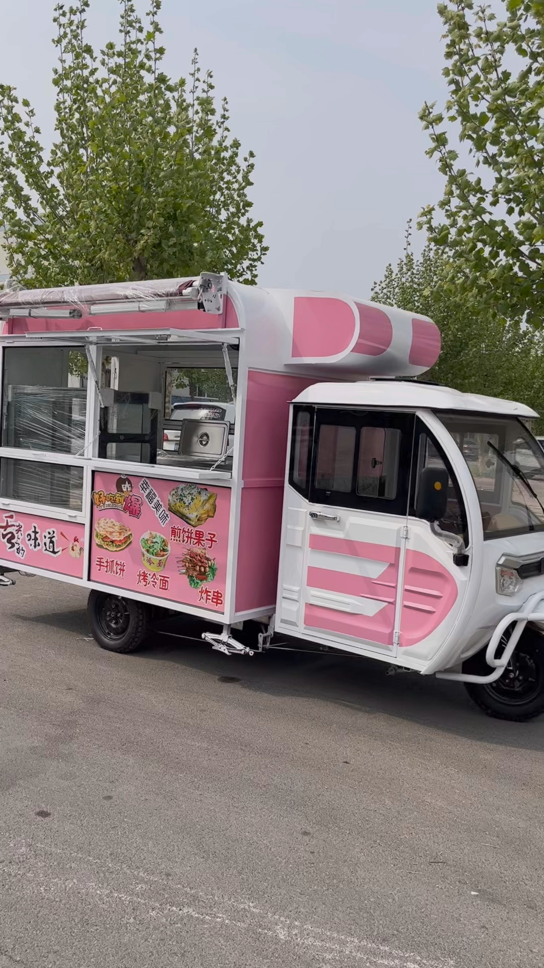 一款做煎饼果子手抓饼的车子