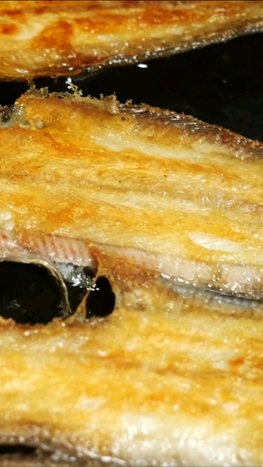 家常鱼最简单的做法,焦香酥脆,真解馋