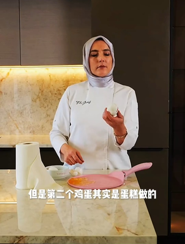 这位蛋糕师制作出来的蛋糕效果太逼真了