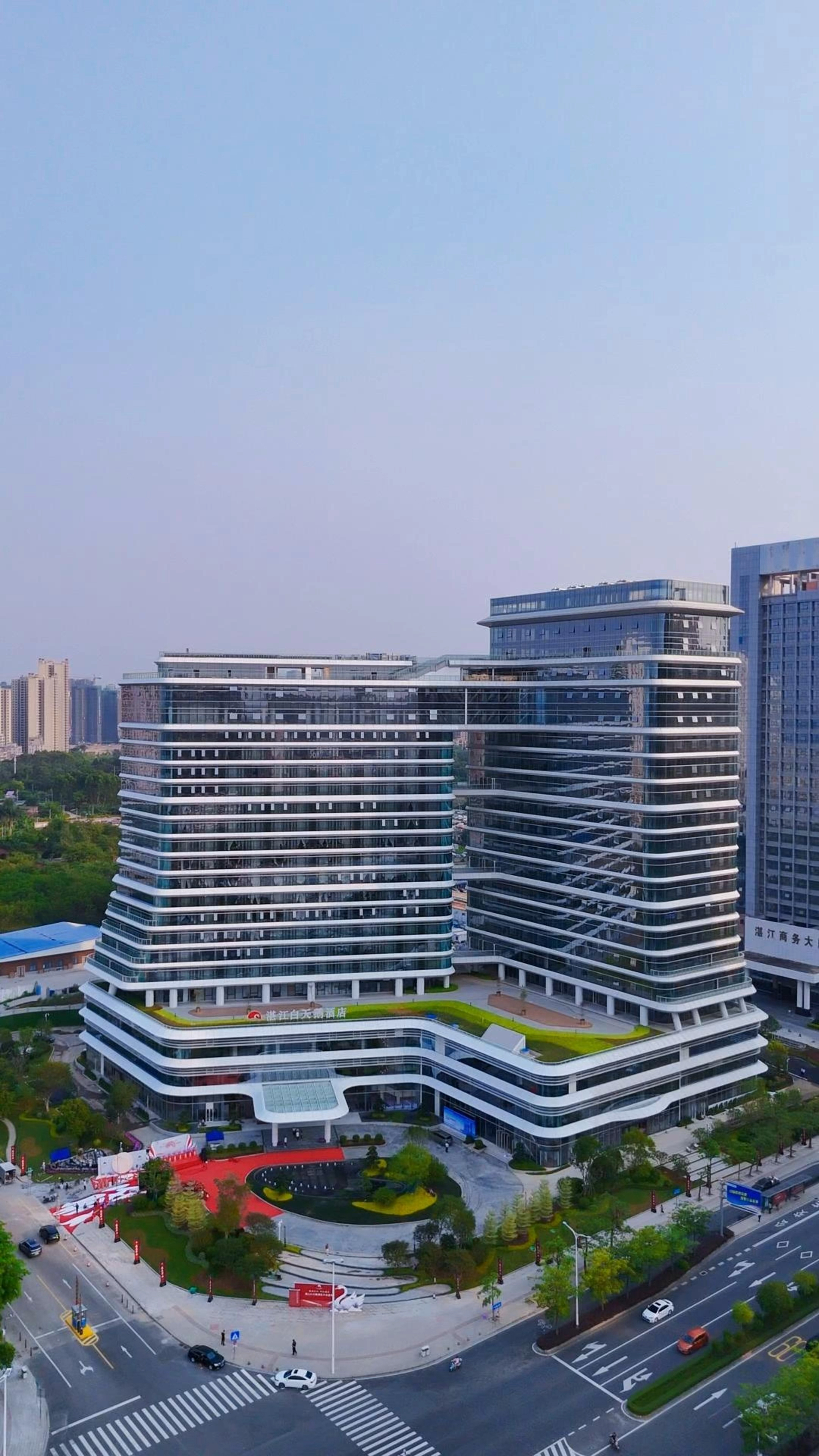 老牌五星级酒店白天鹅成功进驻大湛江!不知千元早茶的味道如何?