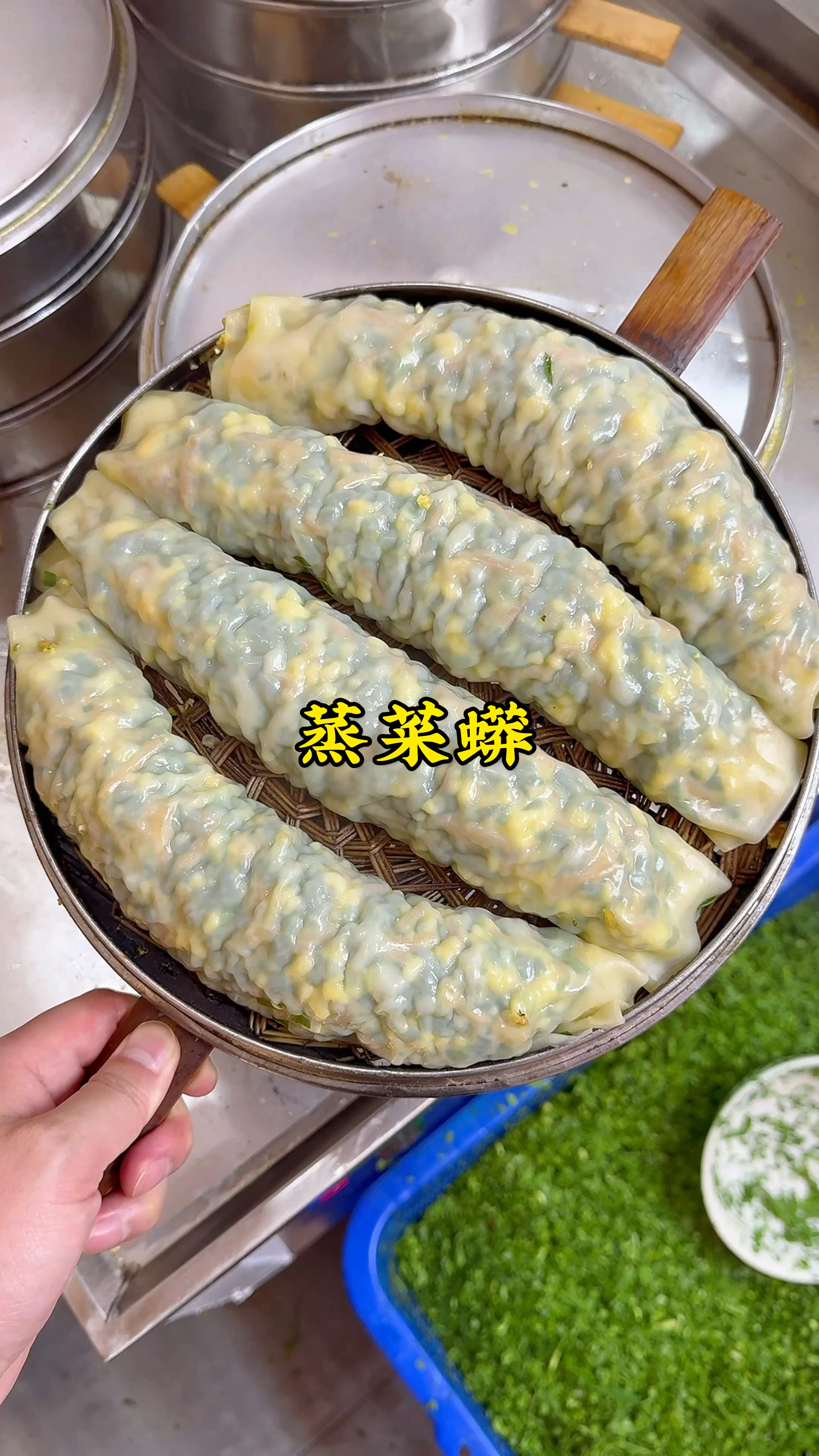 又到郑州北郊吃菜蟒,不用广告不用吹,人就是多,你在这里吃过吗