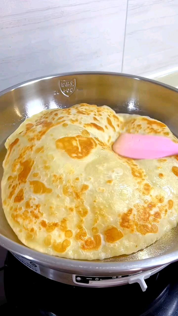 好多人不会烙家常小油饼,今天教你详细做法