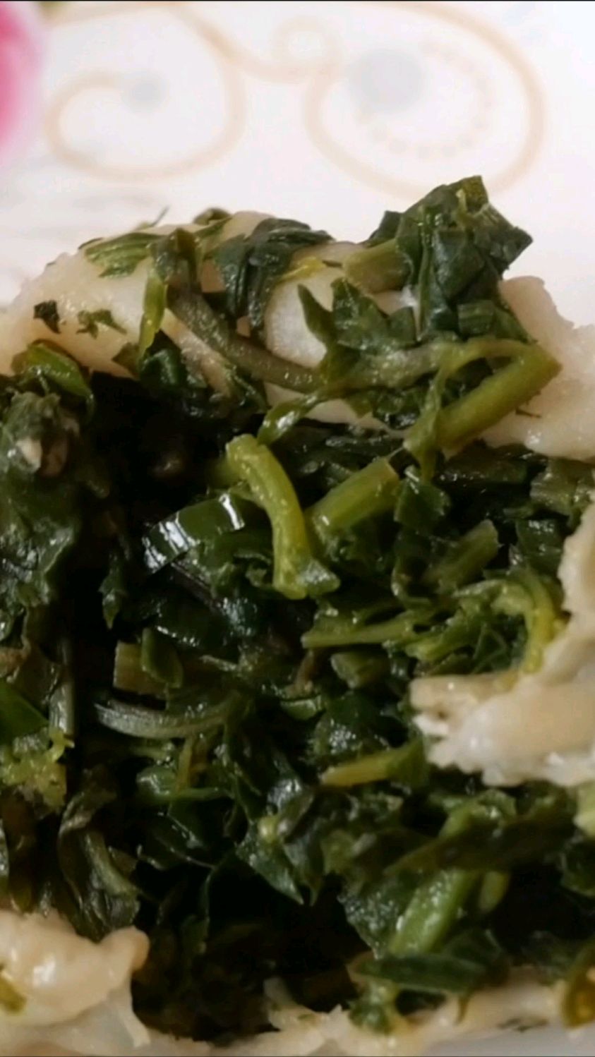 几天不吃就馋这种馅的包子,做法简单,好吃过瘾