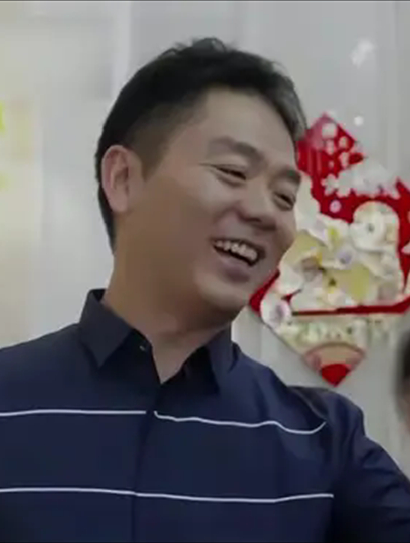 刘强东妈妈生日!看奶茶妹妹怎么给婆婆过生日,嘴真甜丨遇见大咖