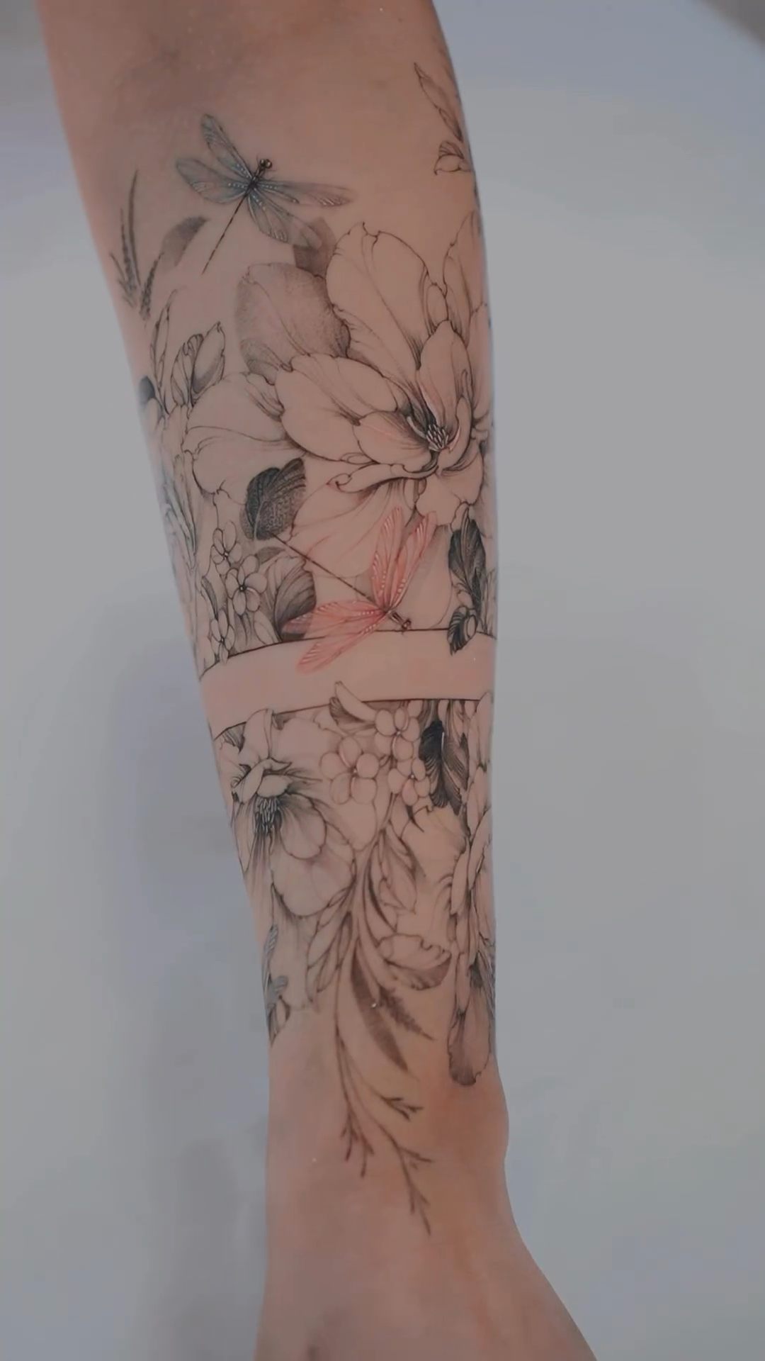 北京纹身/女生小臂素花纹身