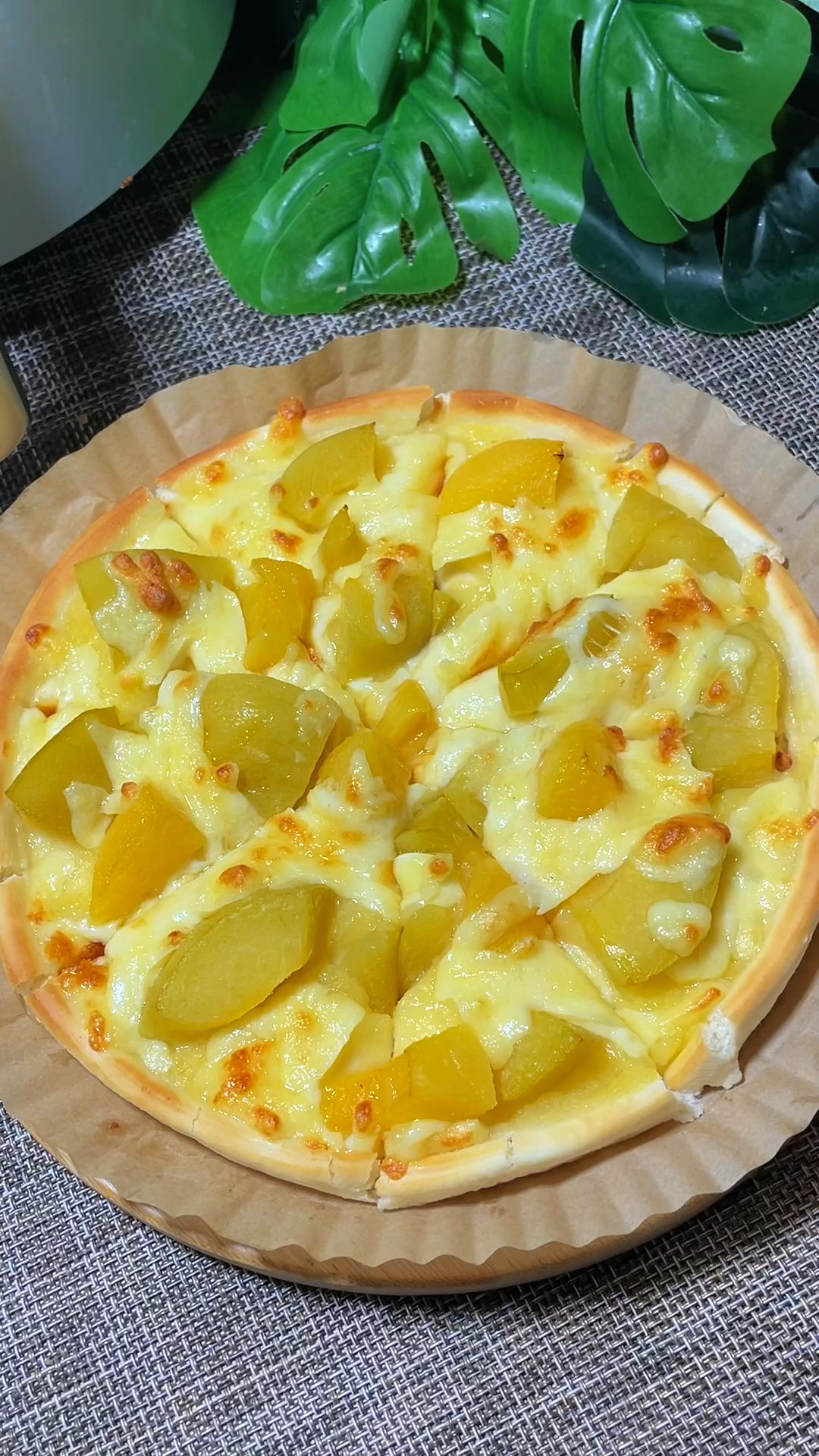 黄桃水果披萨 自己做吧
