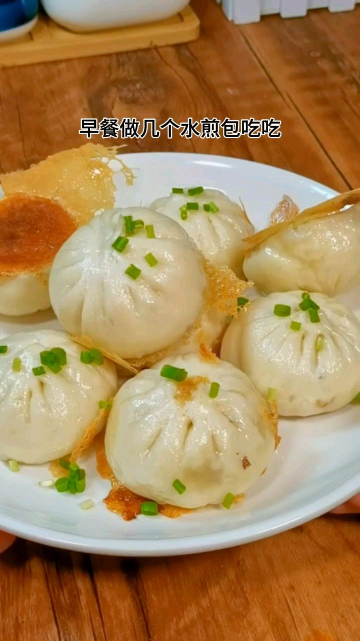早餐别总是吃面条了,简单做一锅香菇肉馅水煎包,可以吃好几个