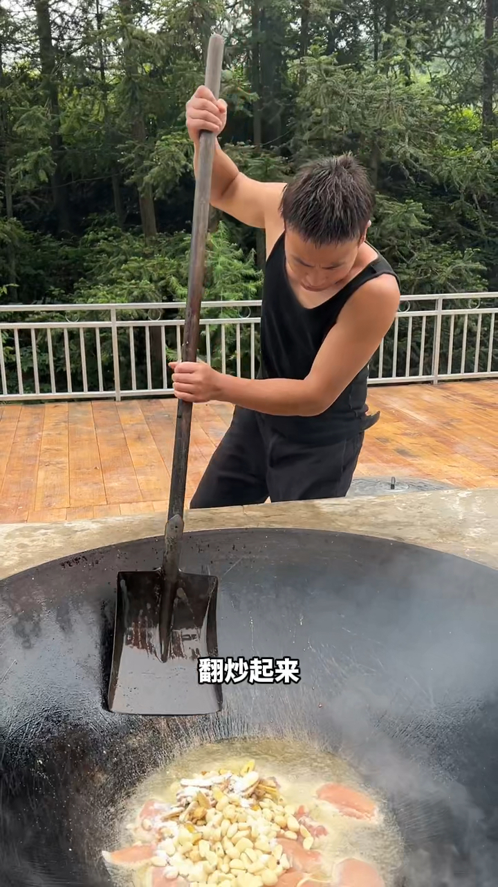 鸡肉韭菜鸡蛋面来一碗吗?