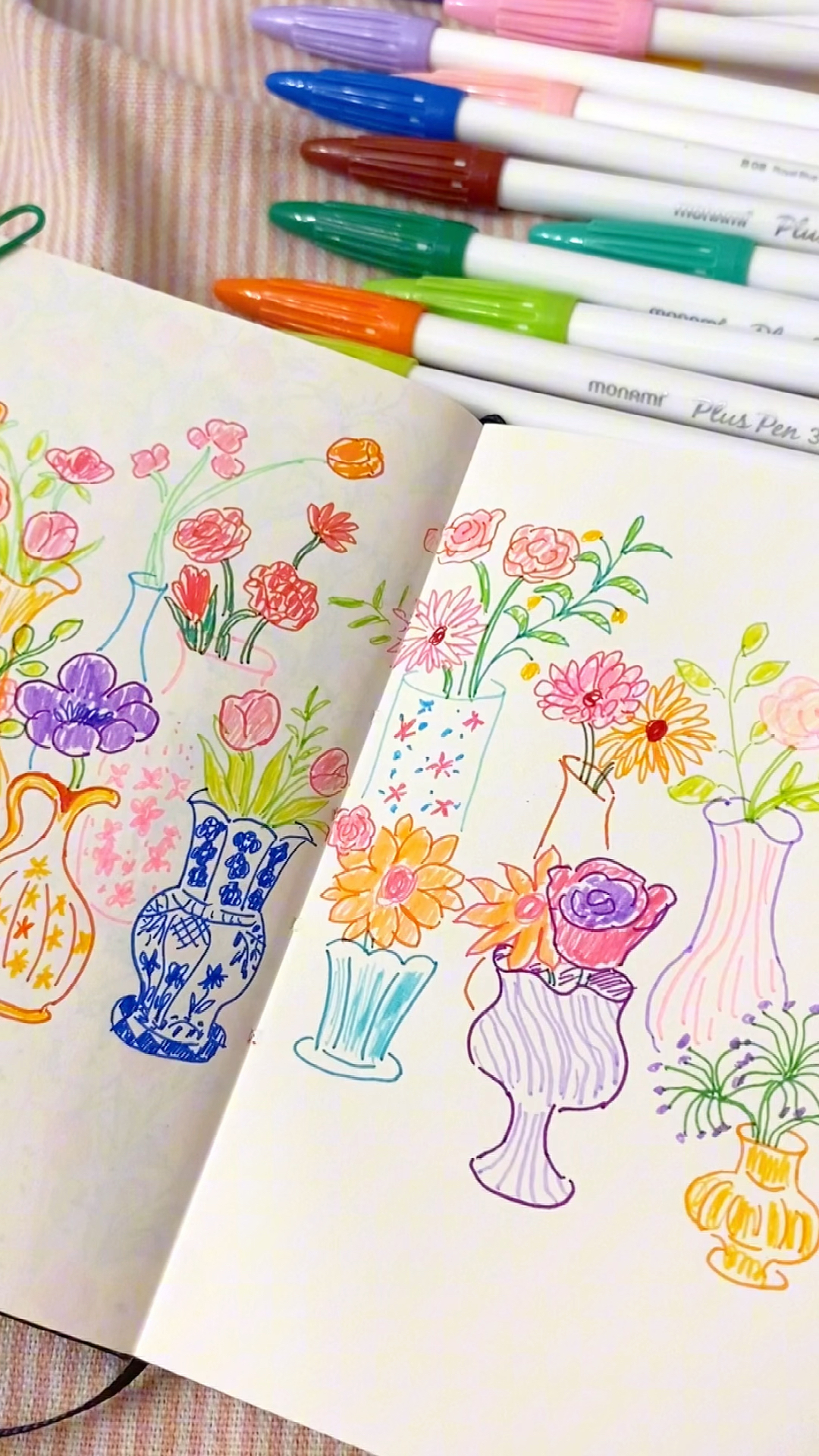 水彩笔手绘各种花瓶花束简笔画