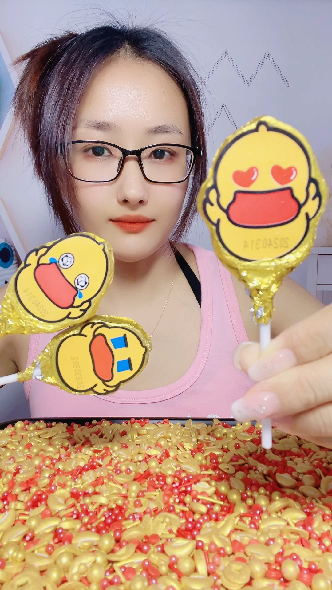 搞怪小黄鸭 你们喜欢哪个表情