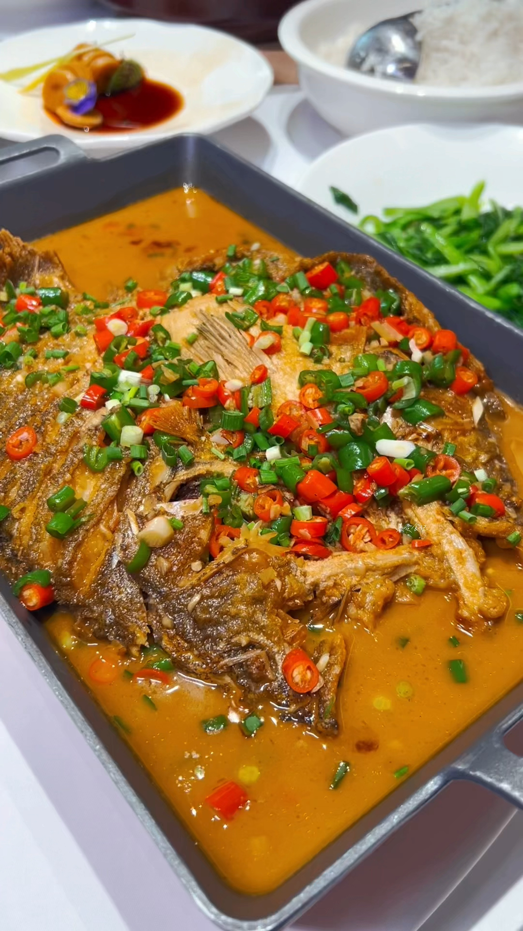 臭鳜鱼 闻着臭 吃着香!到底是谁爱吃臭鳜鱼呀!与山湘荟-豫湘苑