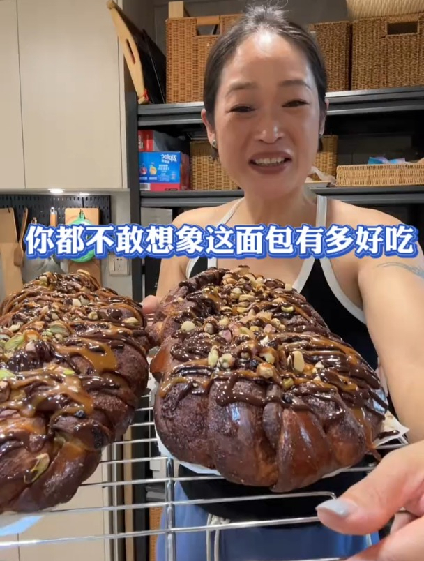 香迷糊了,你都不敢想象这面包有多好吃