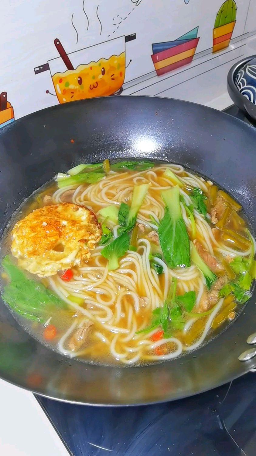 天热没胃口,快试试这个酸豆角肉丝米粉,这一碗太满足了