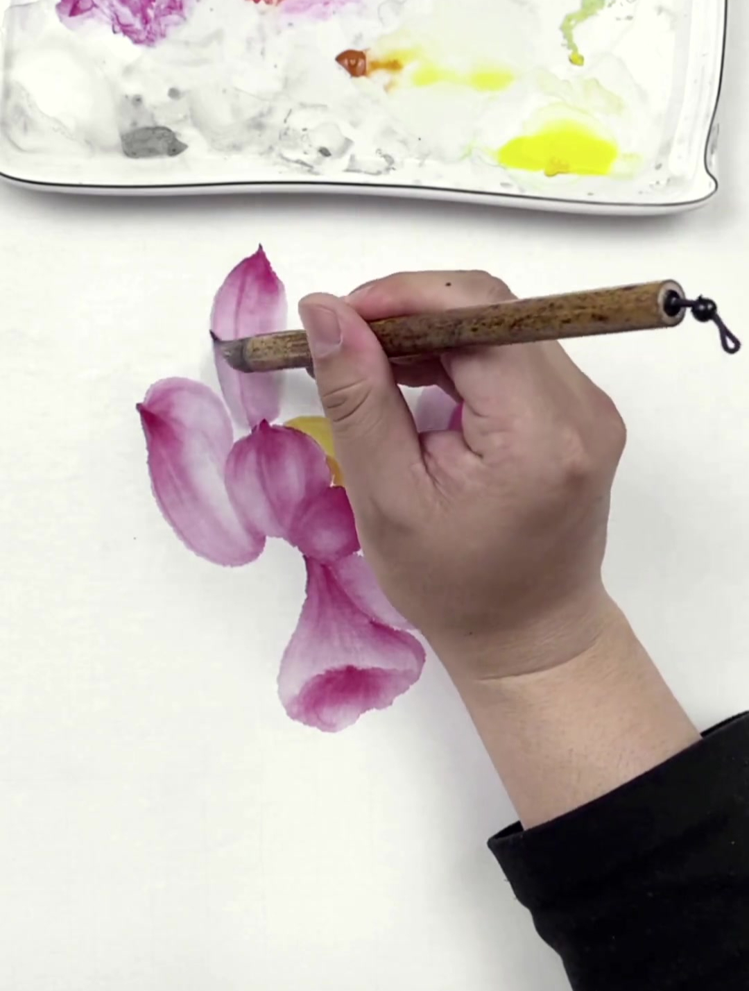一个完整的《荷花鳜鱼图示范》,看完赶紧下笔试试吧