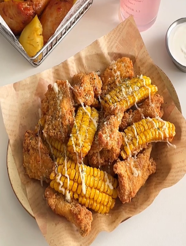 快乐下午茶vlog做了好吃的炸鸡小食拼盘,酥酥脆脆巨好吃