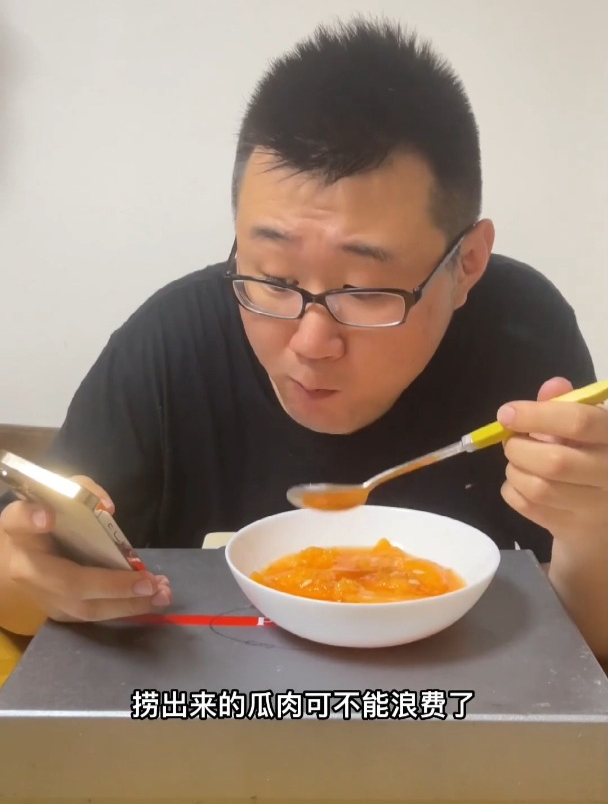 哈密瓜蛋糕:美味与颜值并存的甜品佳品