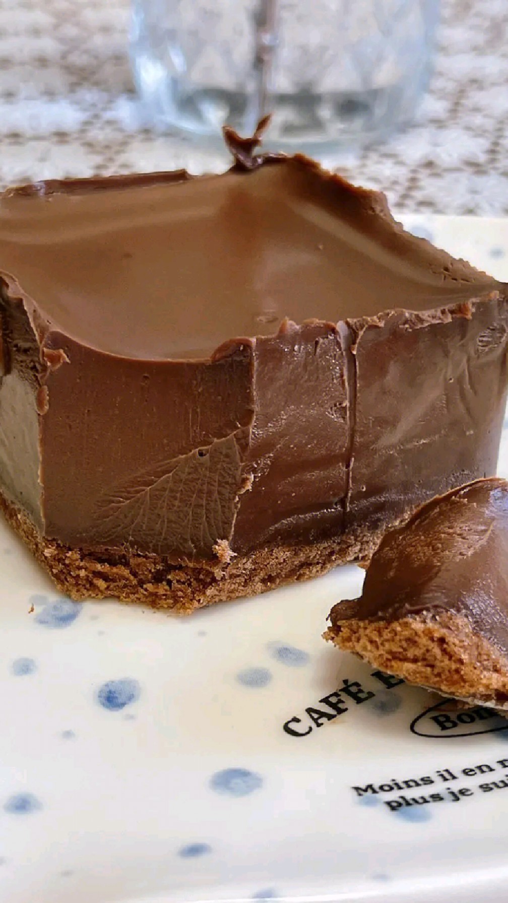 冰山熔岩巧克力蛋糕