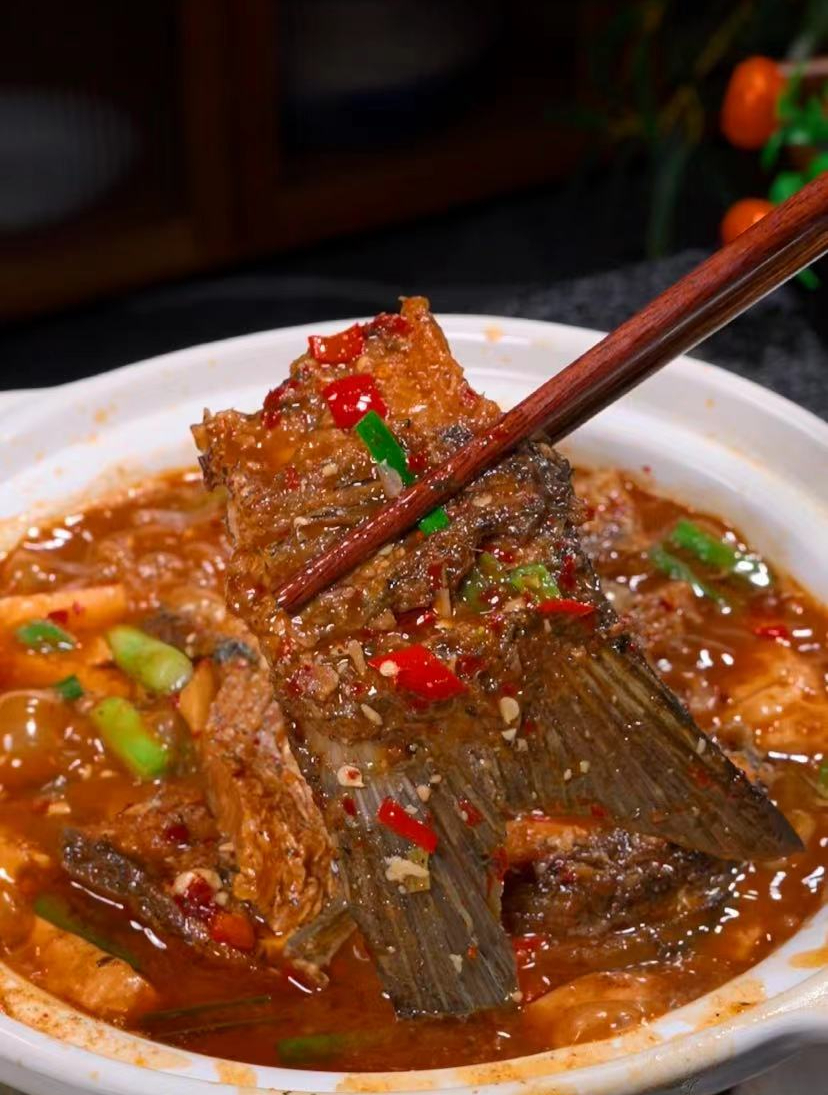 湖南特色菜紫苏鱼的做法