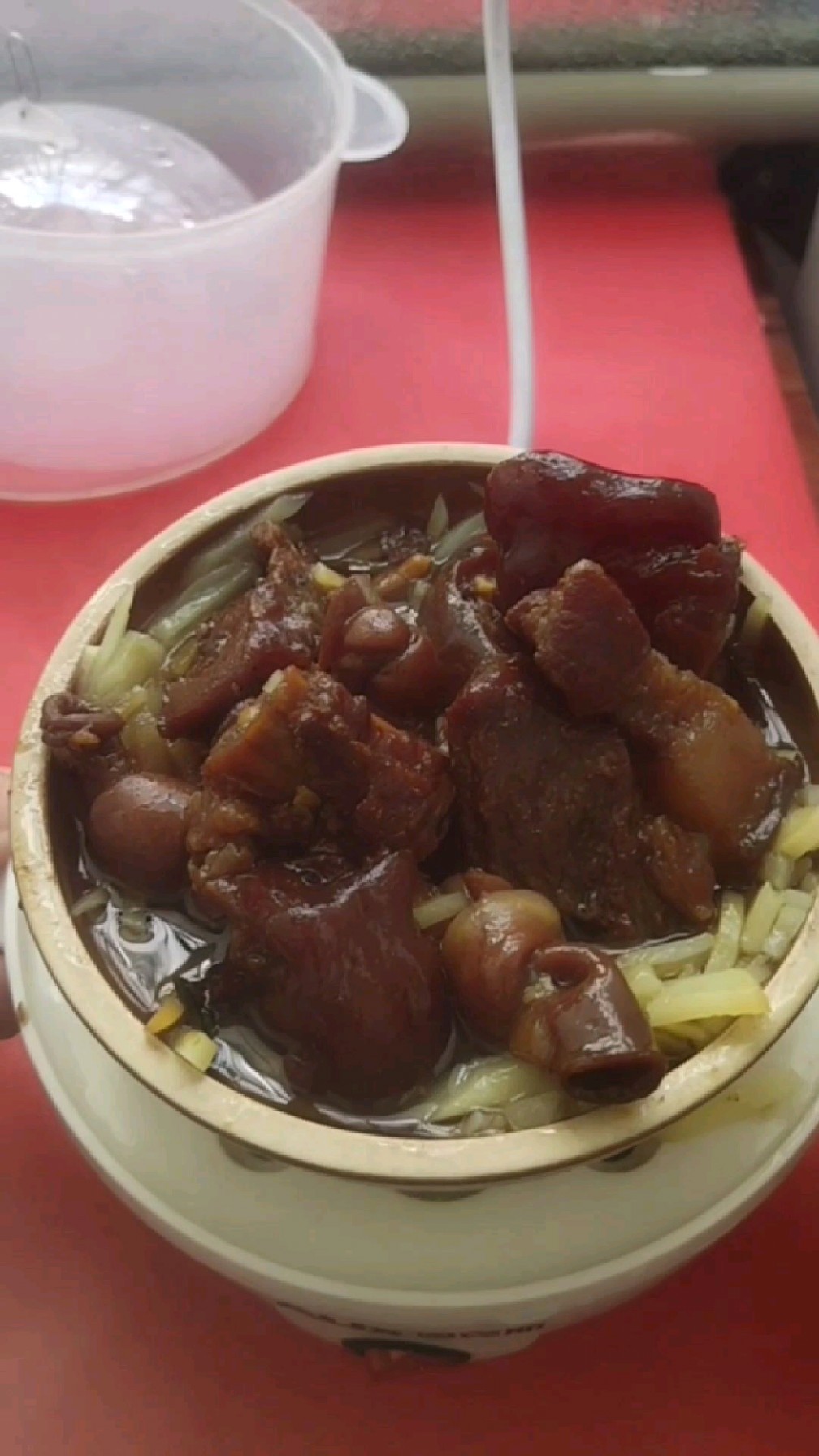 用蒸蛋器做一百道菜之:16土豆丝蒸客家炆全猪。