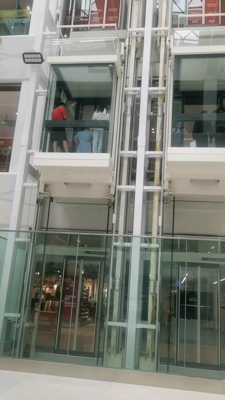 午饭分享,必胜客榴莲披萨,非常好吃。
