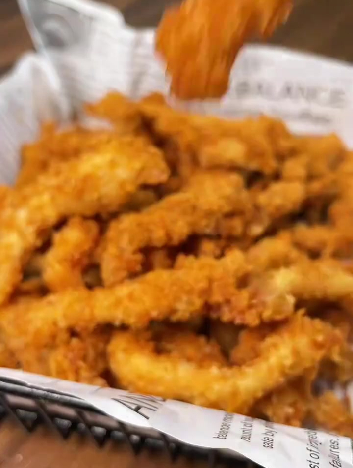 2元钱的鸡胸肉做了一份街边炸鸡柳,外焦里嫩