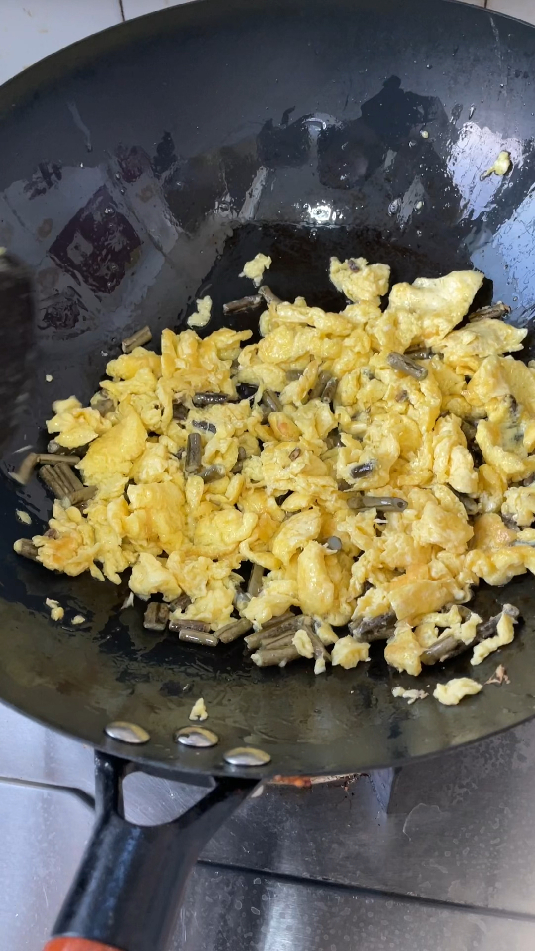 超下饭的酸豇豆炒蛋