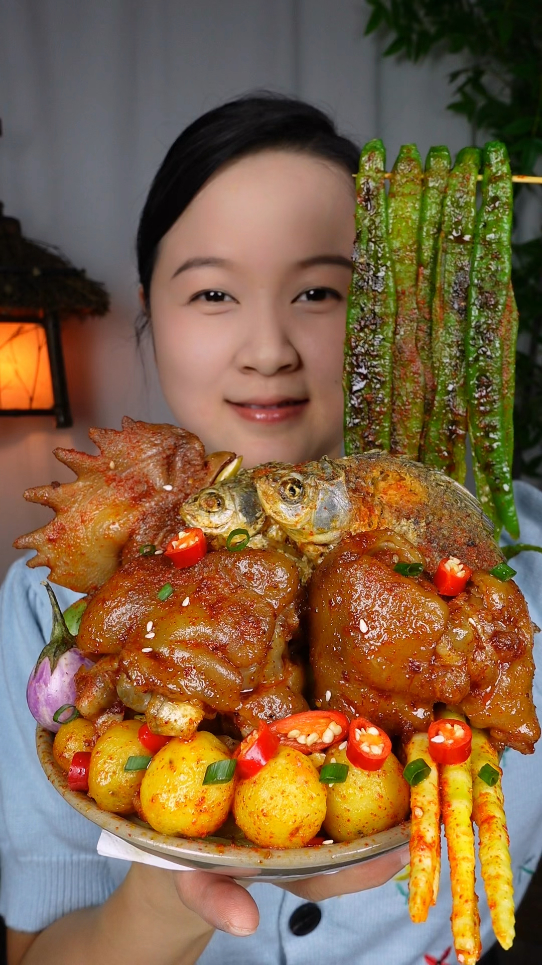 家常饭来啦!太香了!香辣猪蹄,虎皮辣椒,鸡头,霉豆腐