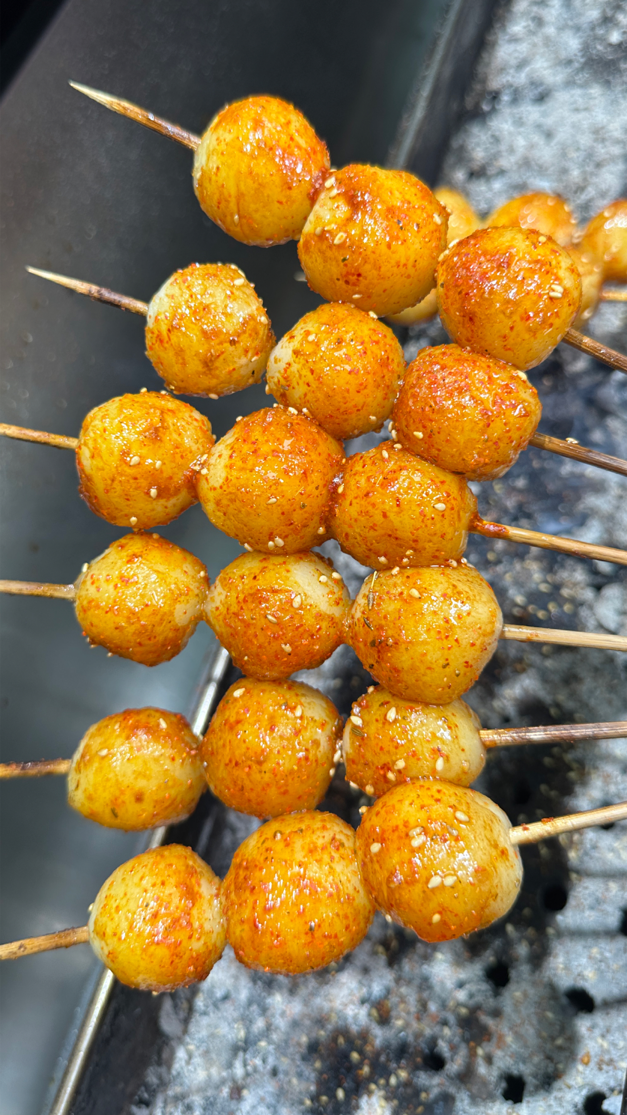 烧烤店的特色菜品香辣串烧土豆