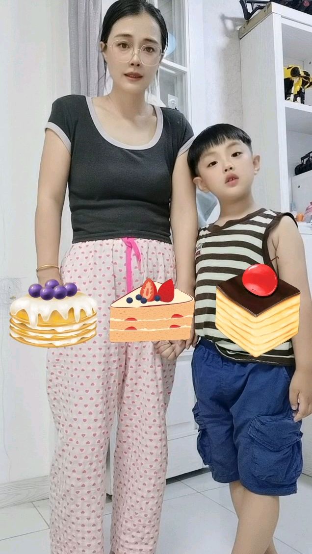 小朋友能,你们喜欢什么口味的蛋糕呢?