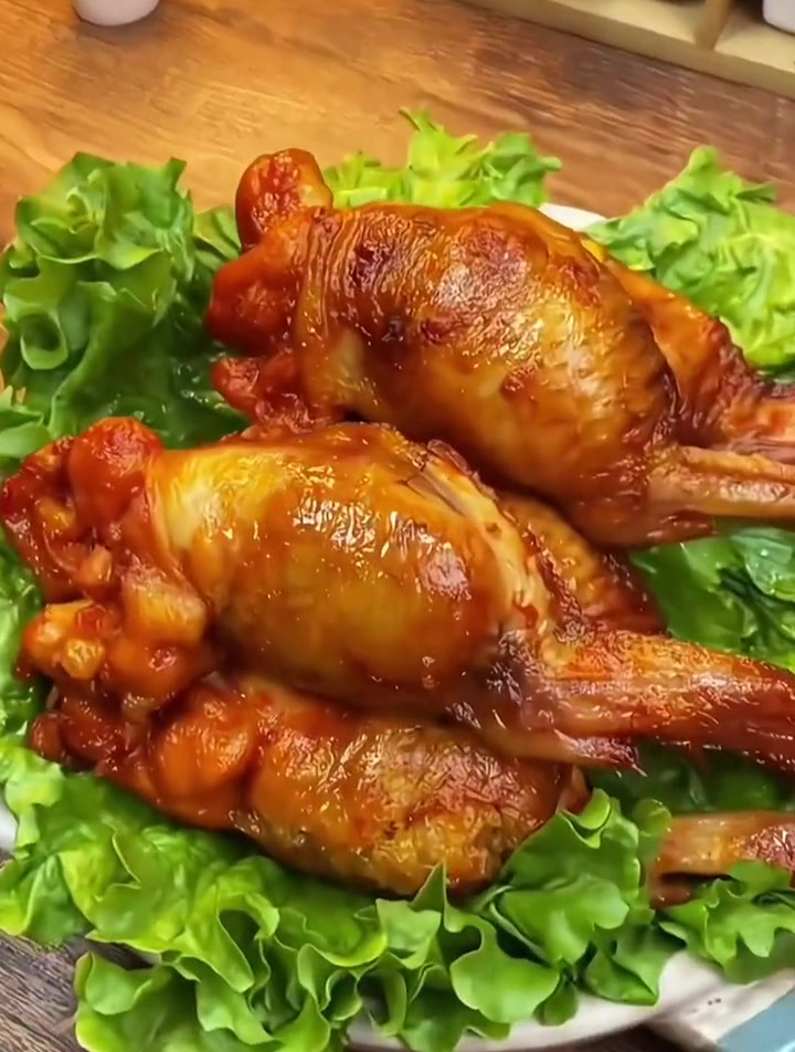 孩子爱吃鸡翅包饭,所以我家里备了这种半成品,营养方便还好吃