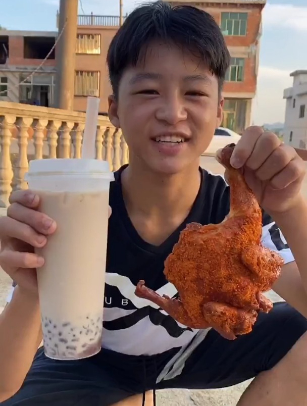 天气很不错,骑上我的玛莎拉蒂