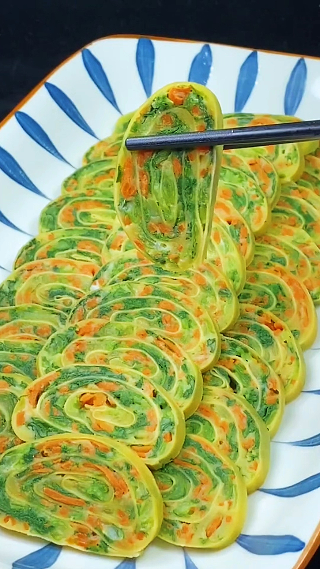 小白菜在家别总炒着吃了,一定要试试我的做法,营养好吃