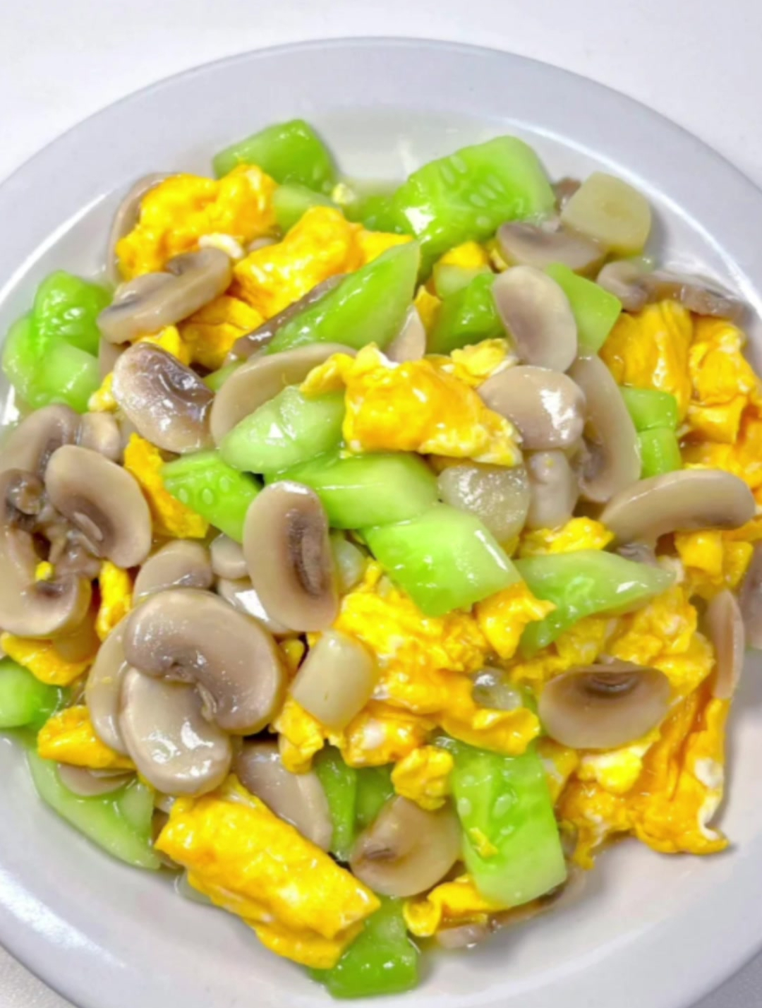 暑假多给孩子吃6道“高钙菜”,抓住身高增长期,错过等一年!