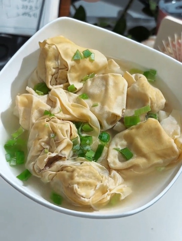 湖州特色美食丁莲芳千张包,一个鲜字来形容再合适不过