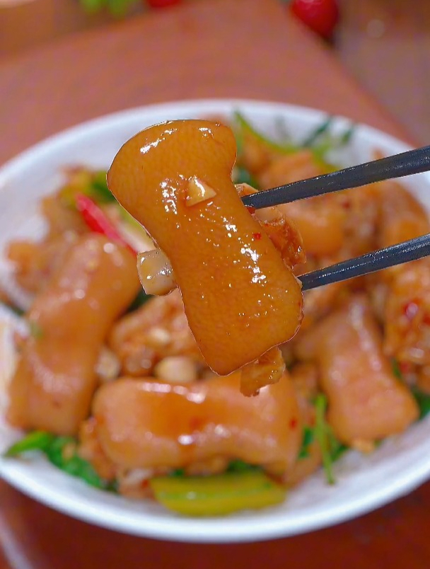 猪手别总是红烧了,试试这个凉拌猪手,酸爽过瘾,好吃到停不下来