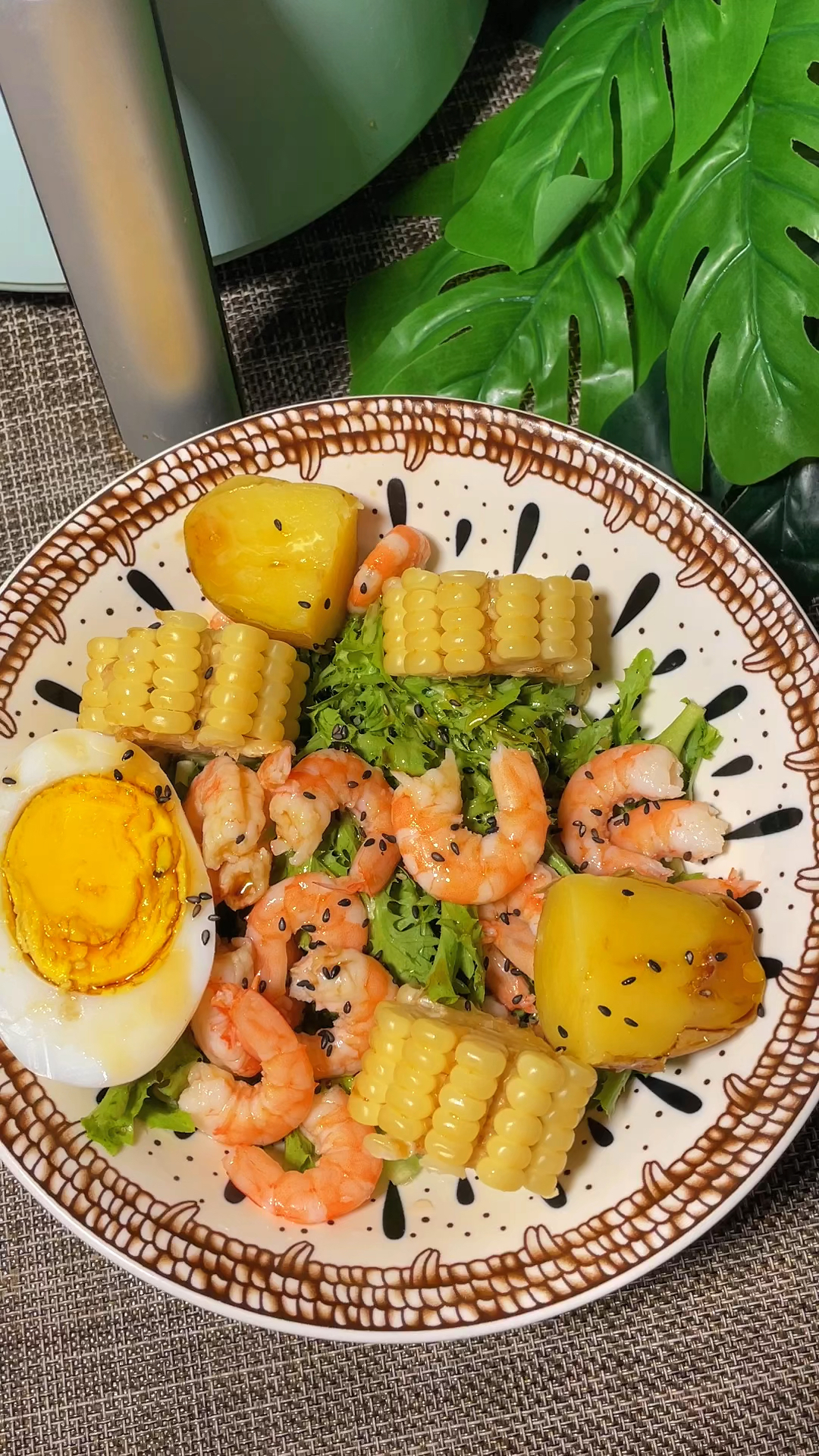 今日份大拌菜 主食蔬菜都有了 健康又好吃