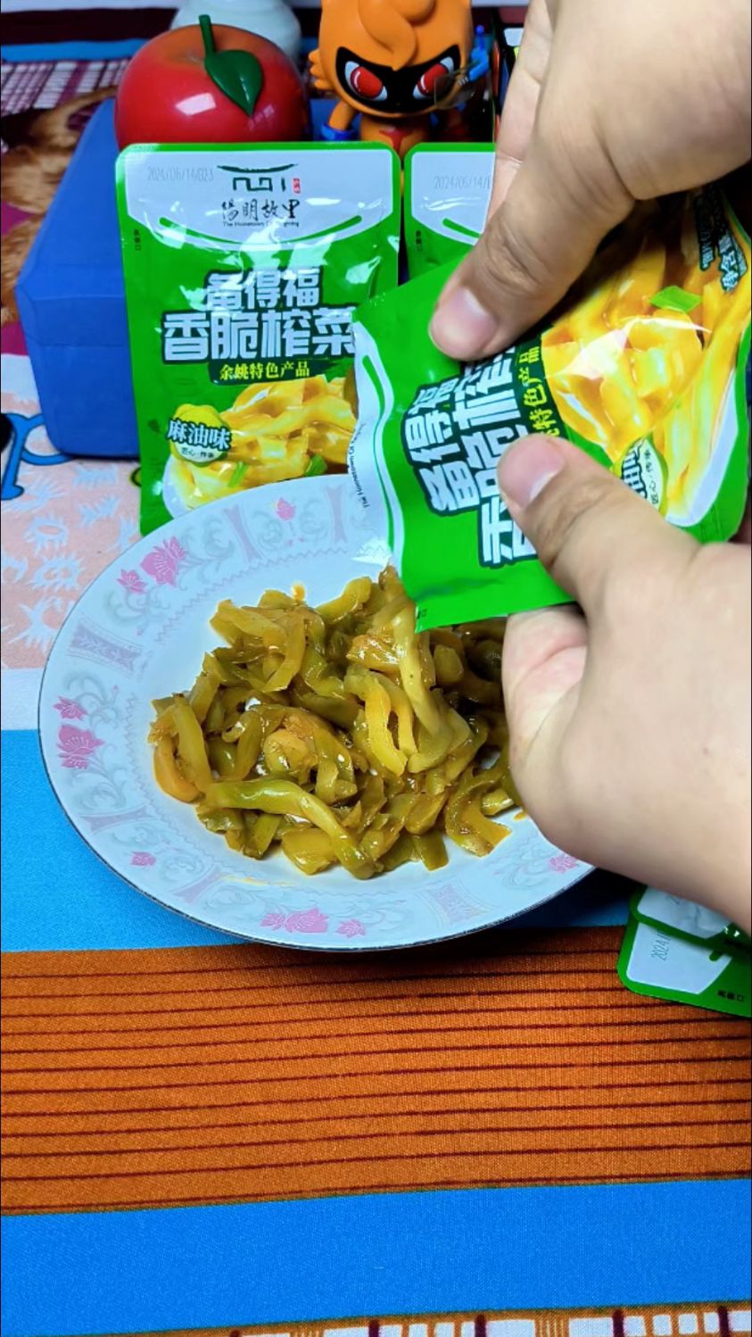 备得福家的这个麻油味榨菜,香脆爽口特别下饭!